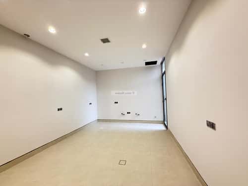 5 bedroom villa in Al Mahdiyyah 4