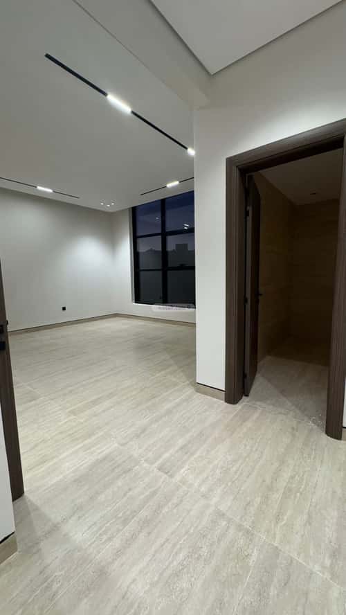 6 bedroom villa in Al Mahdiyyah 16