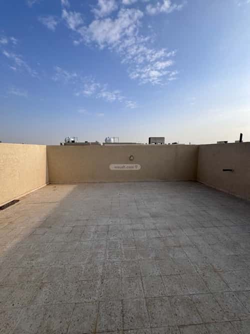 5 bedroom villa in Al Mahdiyyah 2