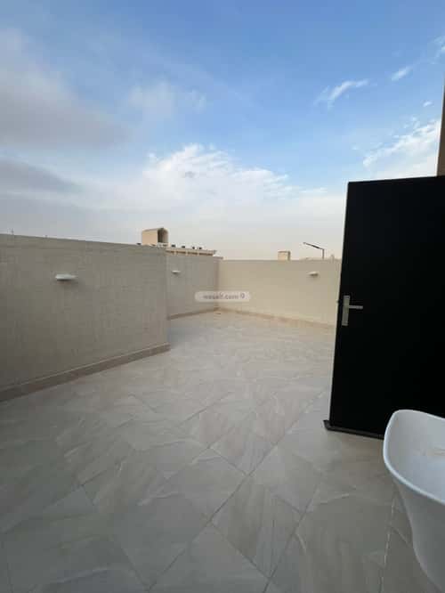 5 bedroom villa in Al Mahdiyyah 3