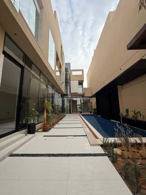 6 bedroom villa in Al Mahdiyyah 2