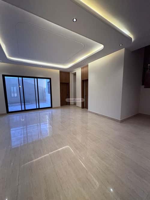 5 bedroom villa in Al Mahdiyyah 4