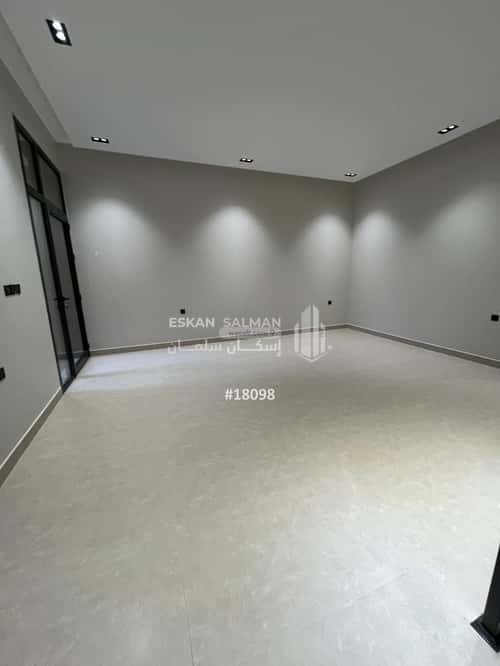 8 bedroom villa in Al Rimal 3