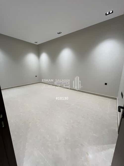 8 bedroom villa in Al Rimal 4