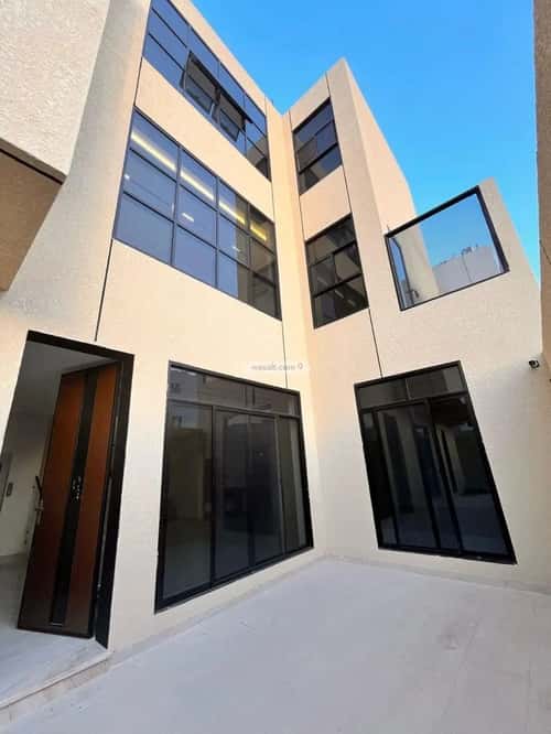 6 bedroom villa in Al Mahdiyyah 3