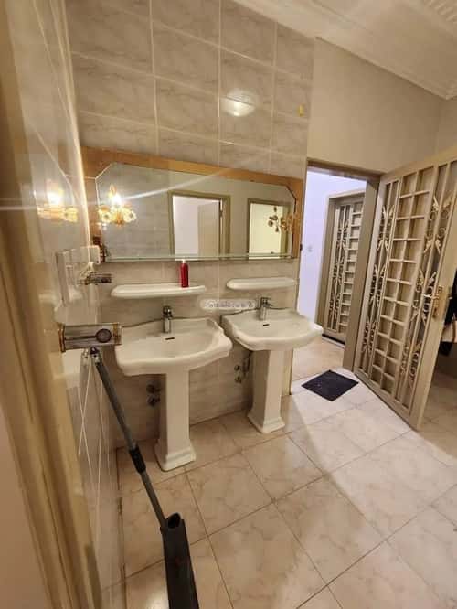 9 bedroom villa in As Suwaidi 9