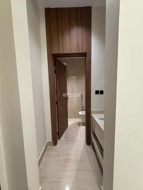 5 bedroom villa in Al Mahdiyyah 2