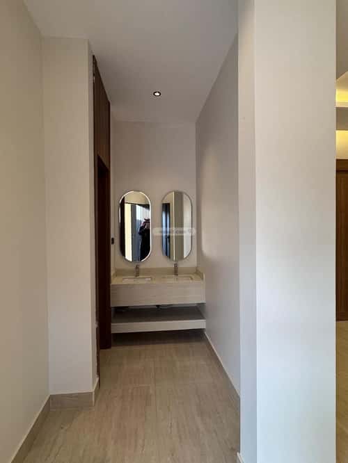 5 bedroom villa in Al Mahdiyyah 7