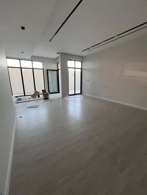 4 bedroom villa in Al Mahdiyyah 10
