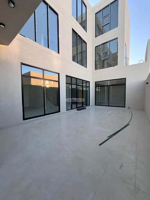 4 bedroom villa in Al Mahdiyyah 12