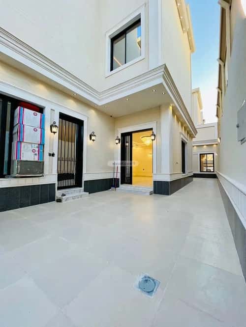 5 bedroom villa in Dhahrat Laban 4