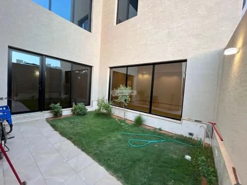 4 bedroom villa in Al Mahdiyyah 3