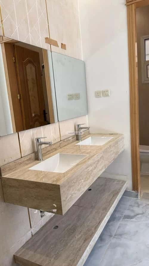 فيلا 4 غرف في الرمال 2