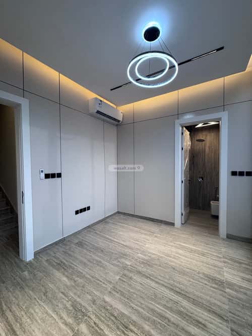 6 bedroom villa in Al Mahdiyyah 2