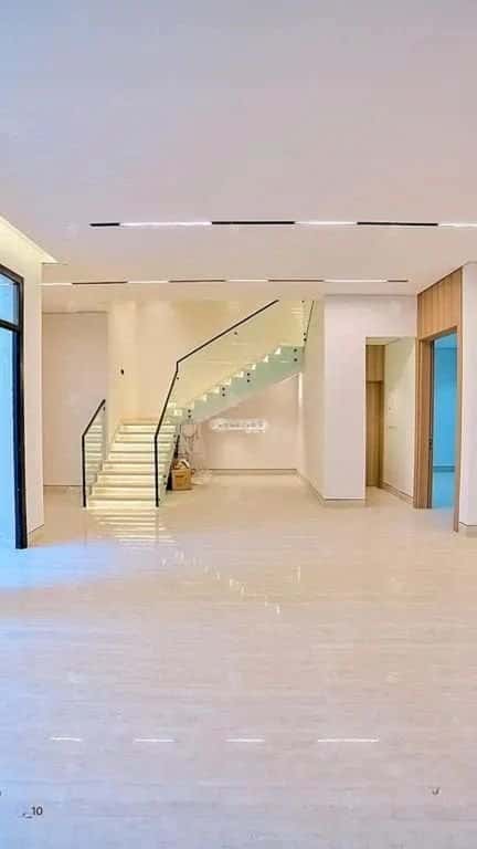6 bedroom villa in Al Mahdiyyah 2