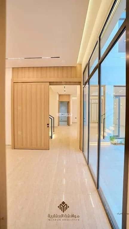 6 bedroom villa in Al Mahdiyyah 2