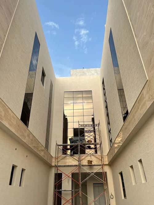 6 bedroom villa in Al Mahdiyyah 3