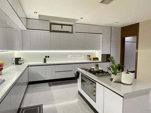 5 bedroom villa in Al Mahdiyyah 4