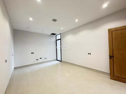 5 bedroom villa in Al Mahdiyyah 3