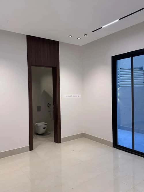 4 bedroom villa in Al Mahdiyyah 4