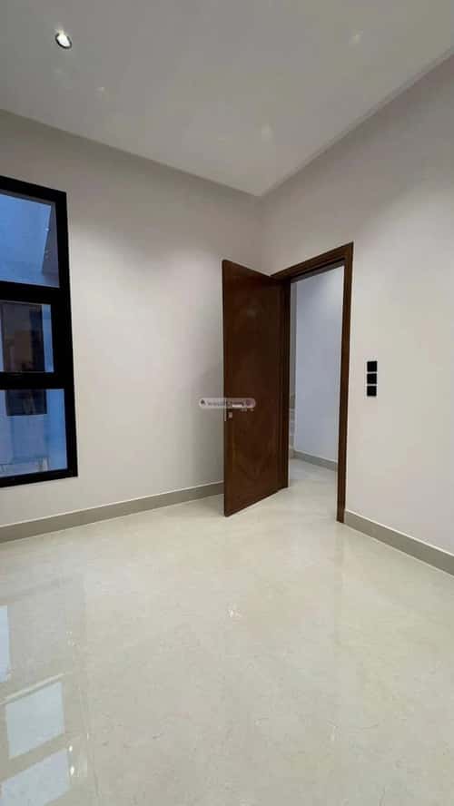 5 bedroom villa in Al Mahdiyyah 4