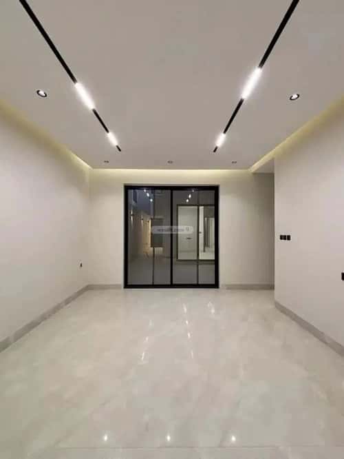 5 bedroom villa in Al Mahdiyyah 10