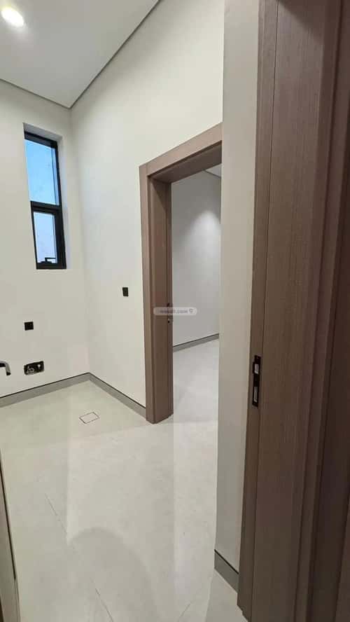 5 bedroom villa in Al Mahdiyyah 3