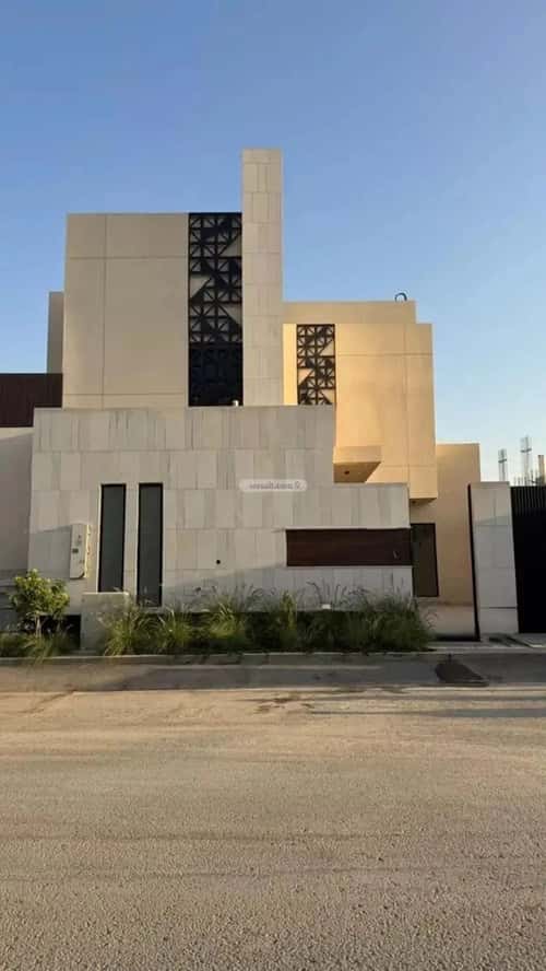 5 bedroom villa in Al Mahdiyyah 3