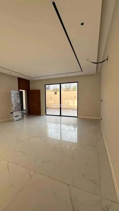 5 bedroom villa in Al Mahdiyyah 1