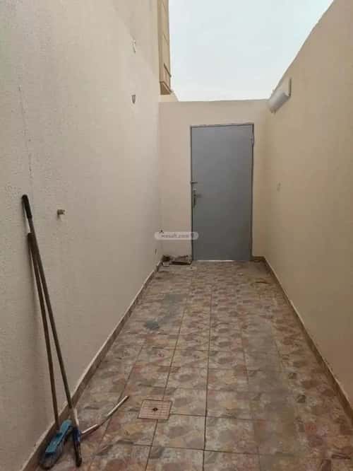 4 bedroom apartment in Dhahrat Laban 10