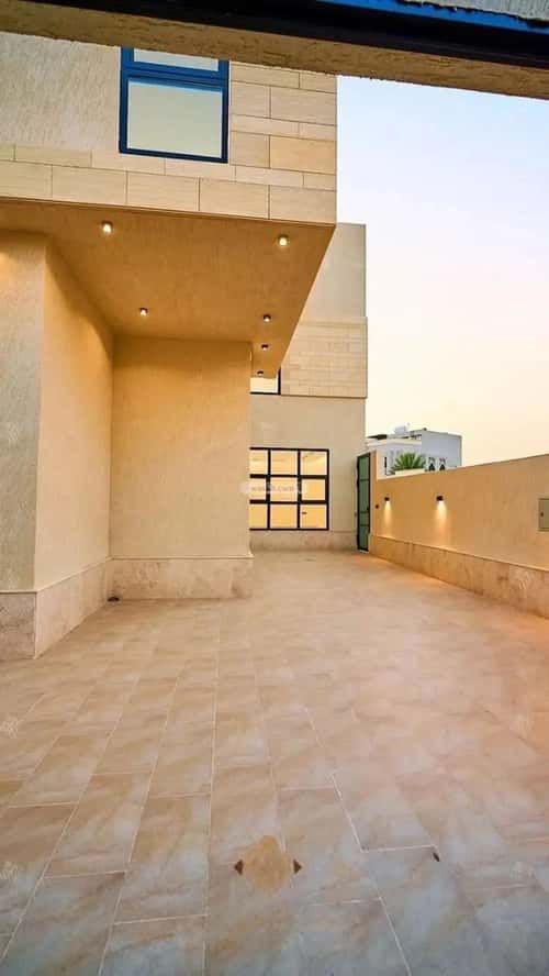 4 bedroom villa in Al Mahdiyyah 3