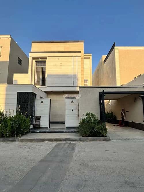 5 bedroom villa in Al Mahdiyyah 1