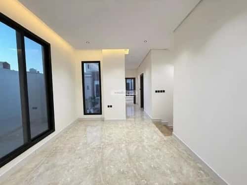 5 bedroom villa in Al Mahdiyyah 2