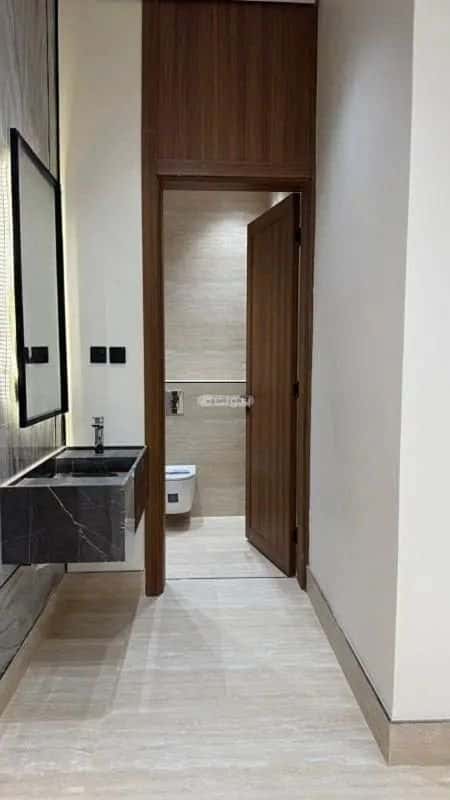 5 bedroom villa in Al Mahdiyyah 1