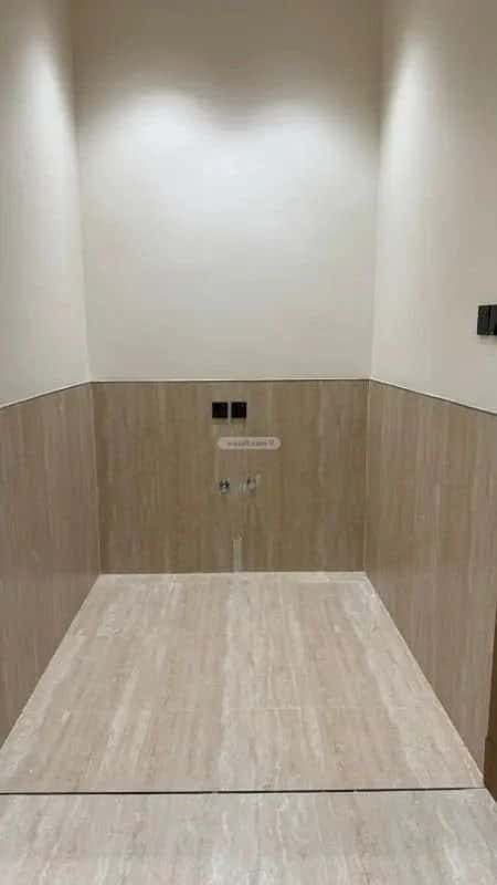 5 bedroom villa in Al Mahdiyyah 2