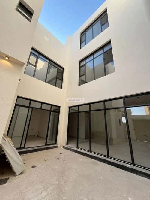 6 bedroom villa in Al Mahdiyyah 9