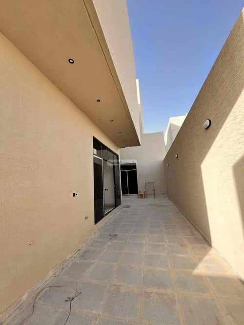 6 bedroom villa in Al Mahdiyyah 10