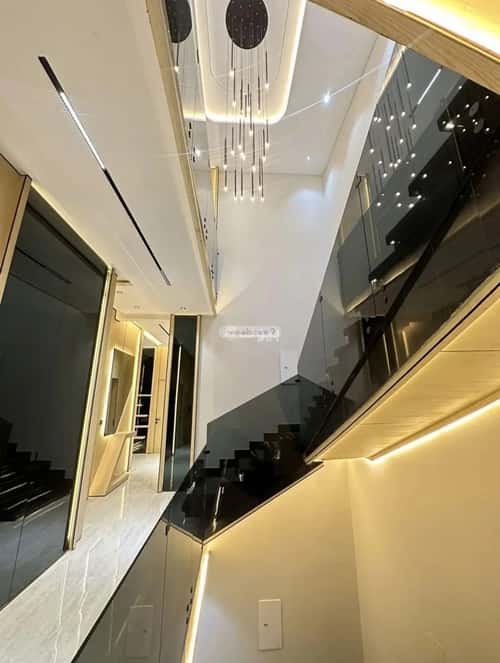 5 bedroom villa in Al Mahdiyyah 12