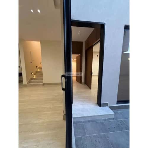5 bedroom villa in Al Mahdiyyah 4