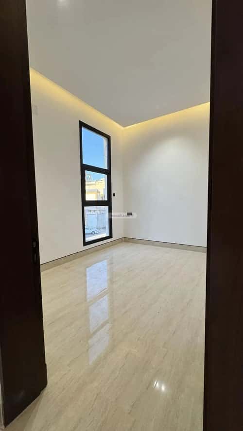 4 bedroom villa in Al Mahdiyyah 5