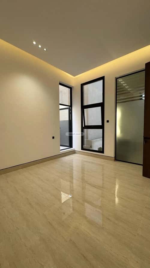 4 bedroom villa in Al Mahdiyyah 4