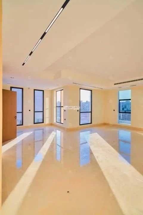 5 bedroom villa in Al Mahdiyyah 2