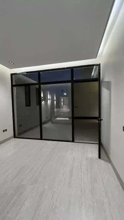 8 bedroom villa in Al Mahdiyyah 4