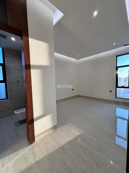 6 bedroom villa in Al Mahdiyyah 3