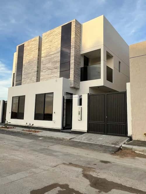 5 bedroom villa in Al Mahdiyyah 6