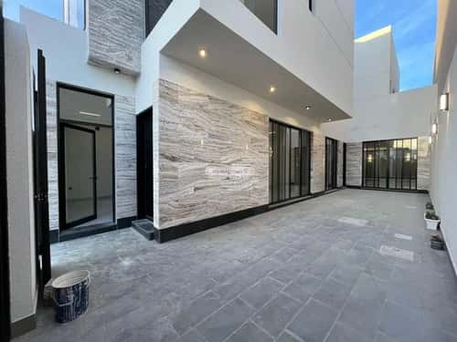 5 bedroom villa in Al Mahdiyyah 9