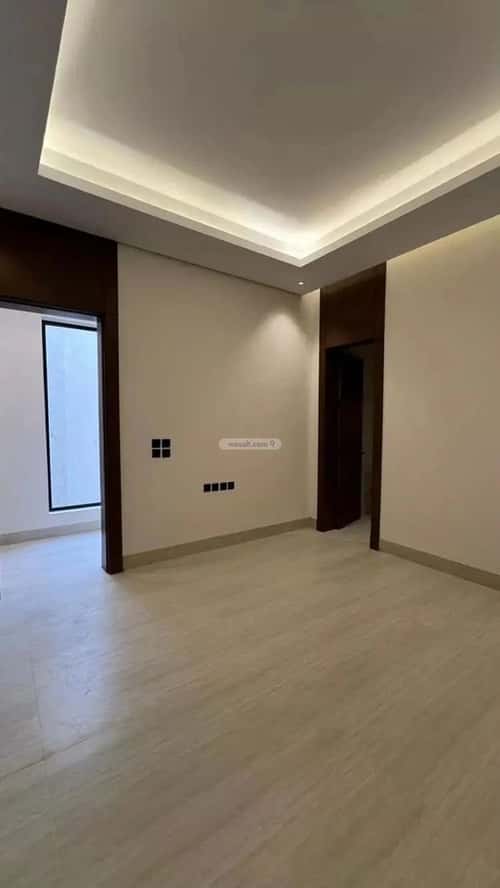 5 bedroom villa in Al Mahdiyyah 3