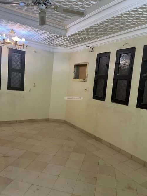 فيلا 8 غرف في العريجاء الأوسط 6