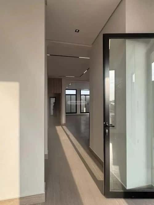 5 bedroom villa in Al Mahdiyyah 3