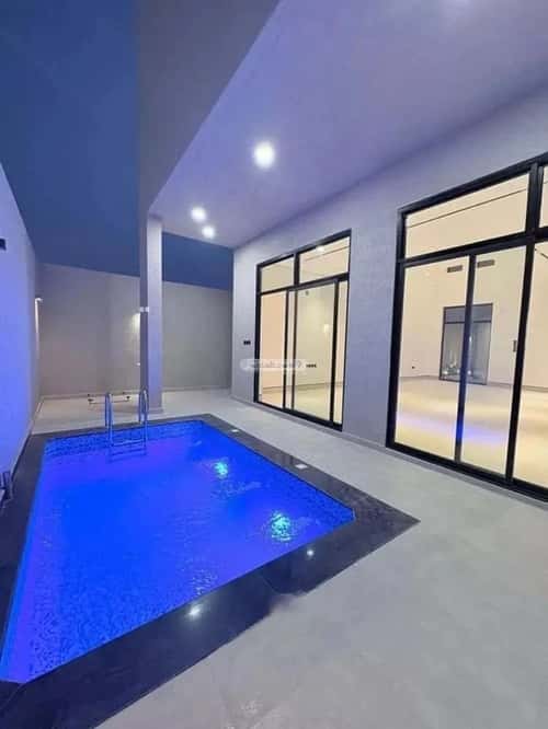 5 bedroom villa in Al Mahdiyyah 3